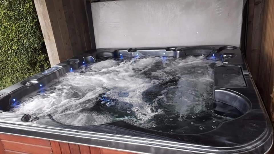 Sea You Soon Prive Kamer Met Jacuzzi En Sauna Bredene Kültér fotó